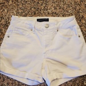 Aeropostale size 2 white stretch shorts